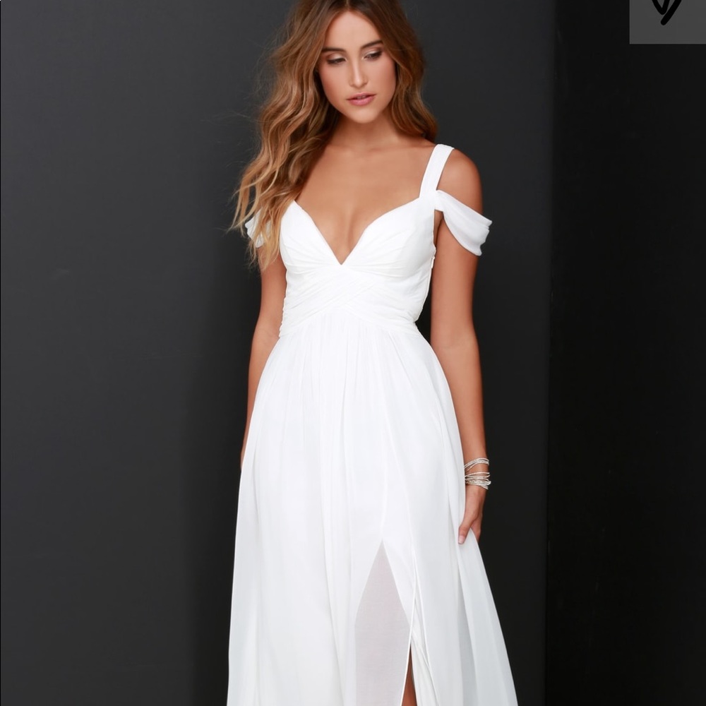 LuLu's wedding dress